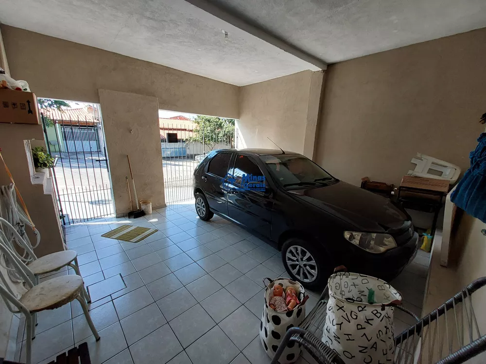 Casa à venda com 3 quartos, 125m² - Foto 2