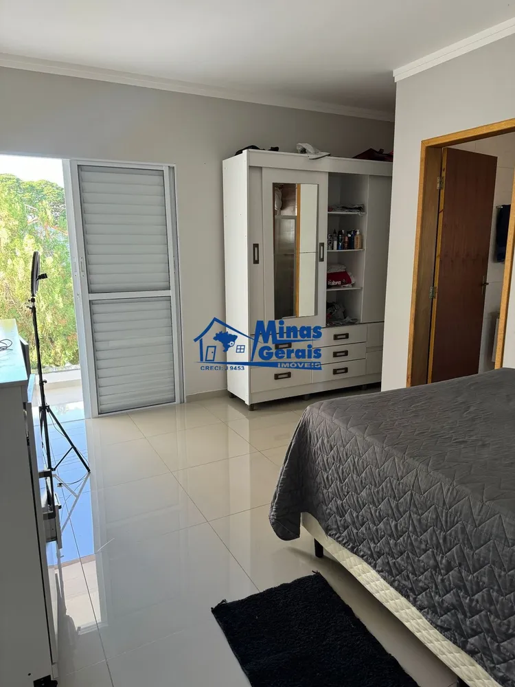 Casa, 4 quartos, 140 m² - Foto 1