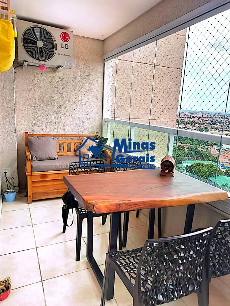 Apartamento à venda com 2 quartos, 72m² - Foto 3