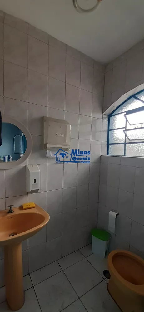 Prédio Inteiro à venda com 3 quartos, 170m² - Foto 2