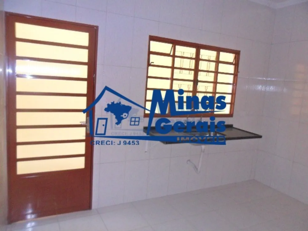 Casa, 3 quartos, 94 m² - Foto 2