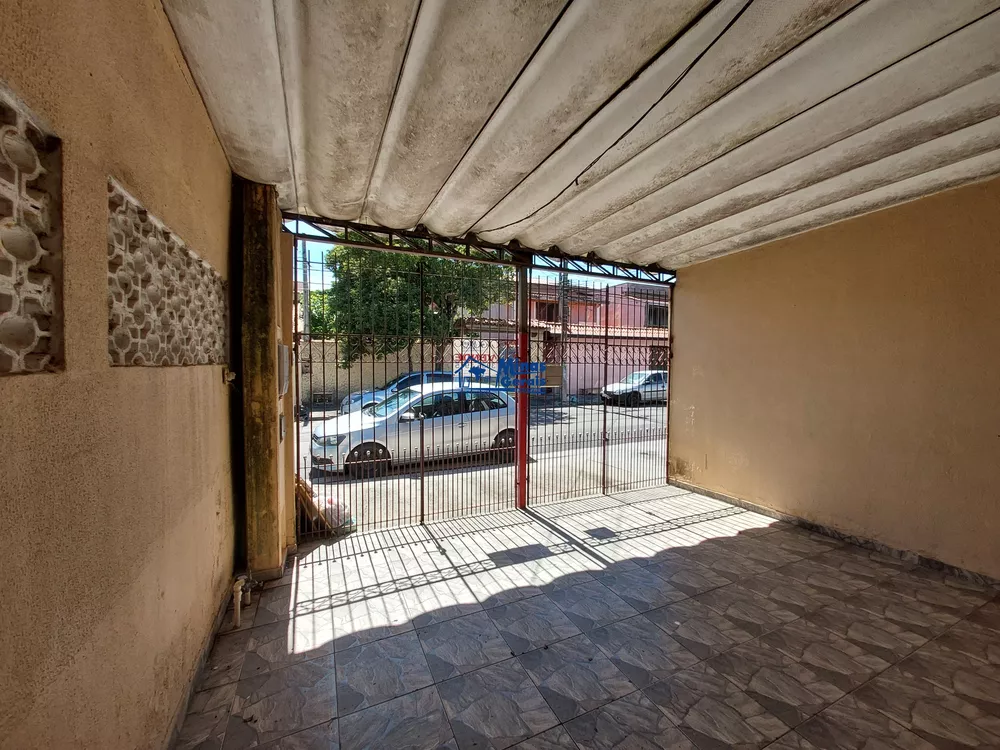 Casa à venda com 3 quartos, 70m² - Foto 2