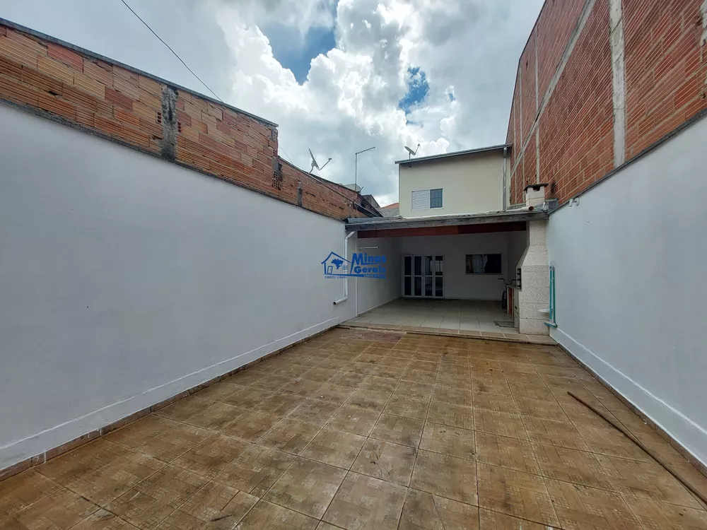 Casa à venda com 3 quartos, 80m² - Foto 3