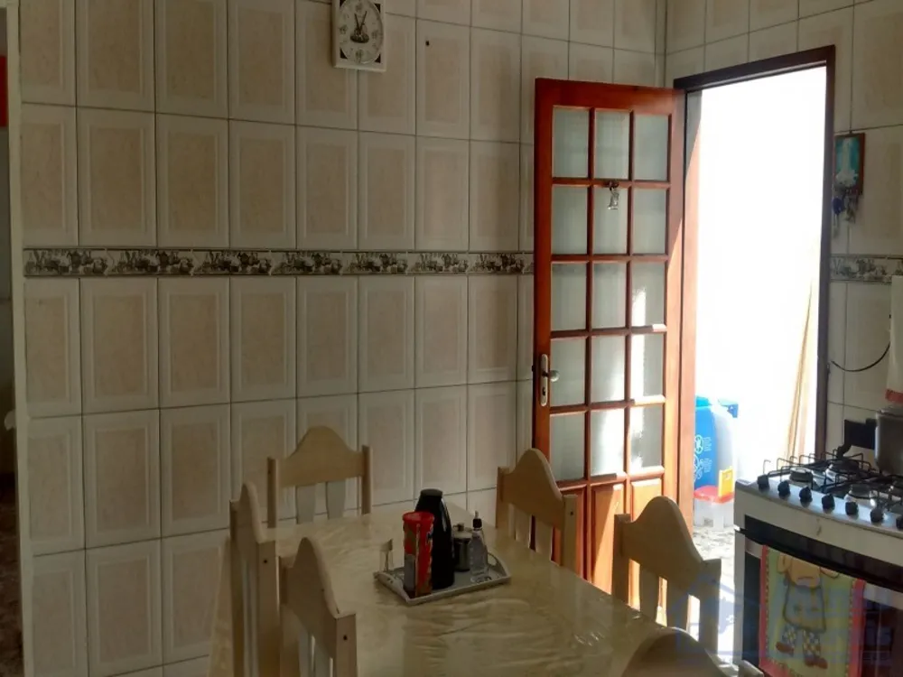 Casa, 5 quartos, 168 m² - Foto 3
