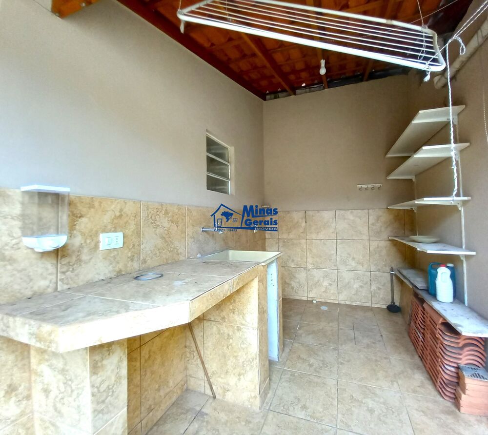 Casa à venda com 3 quartos, 250m² - Foto 13
