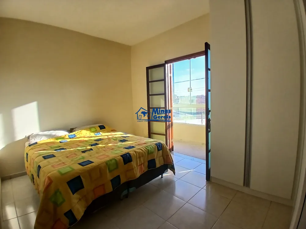 Casa, 5 quartos, 145 m² - Foto 1
