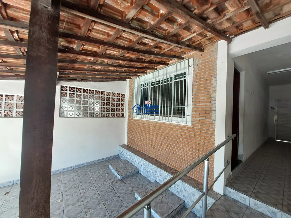 Casa à venda com 2 quartos, 125m² - Foto 2