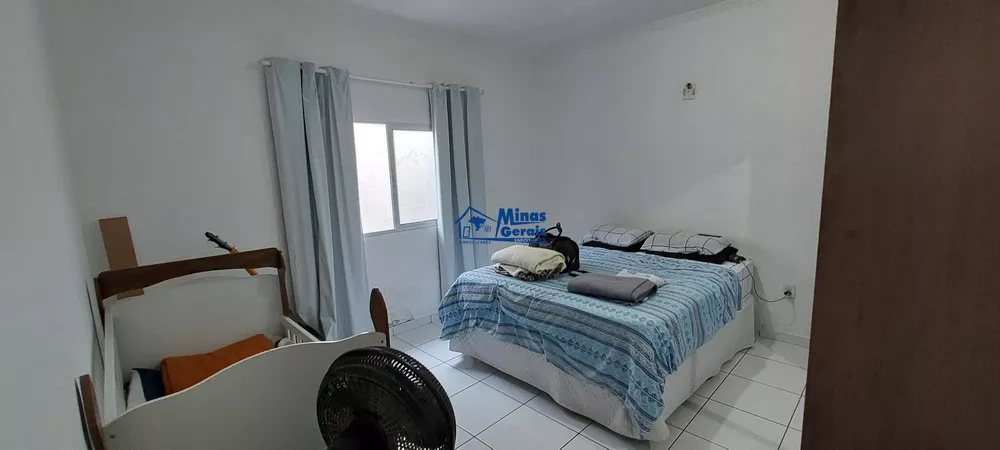 Casa à venda com 3 quartos, 150m² - Foto 2