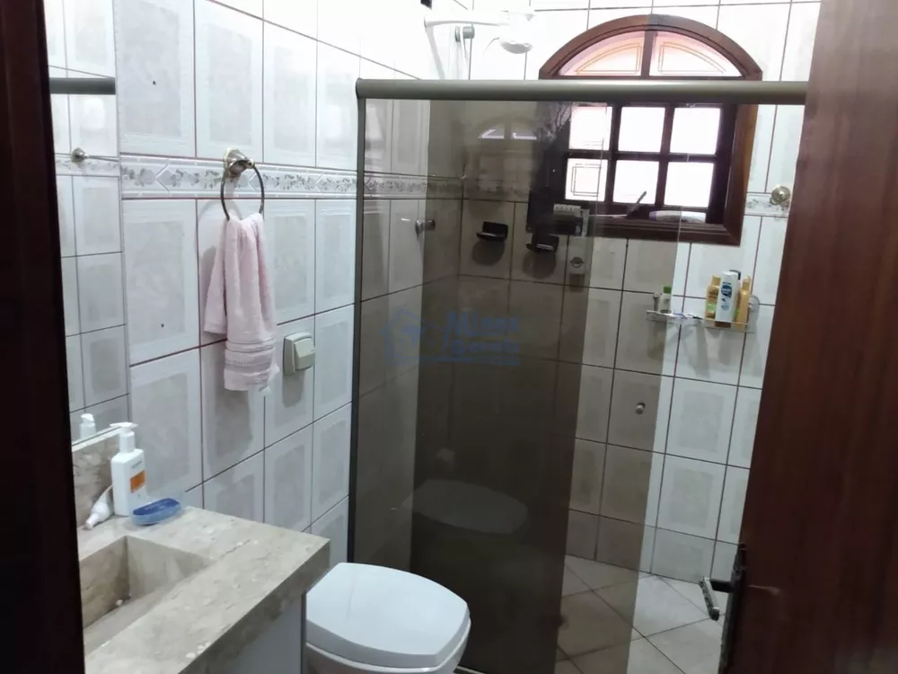 Casa à venda com 3 quartos, 300m² - Foto 10