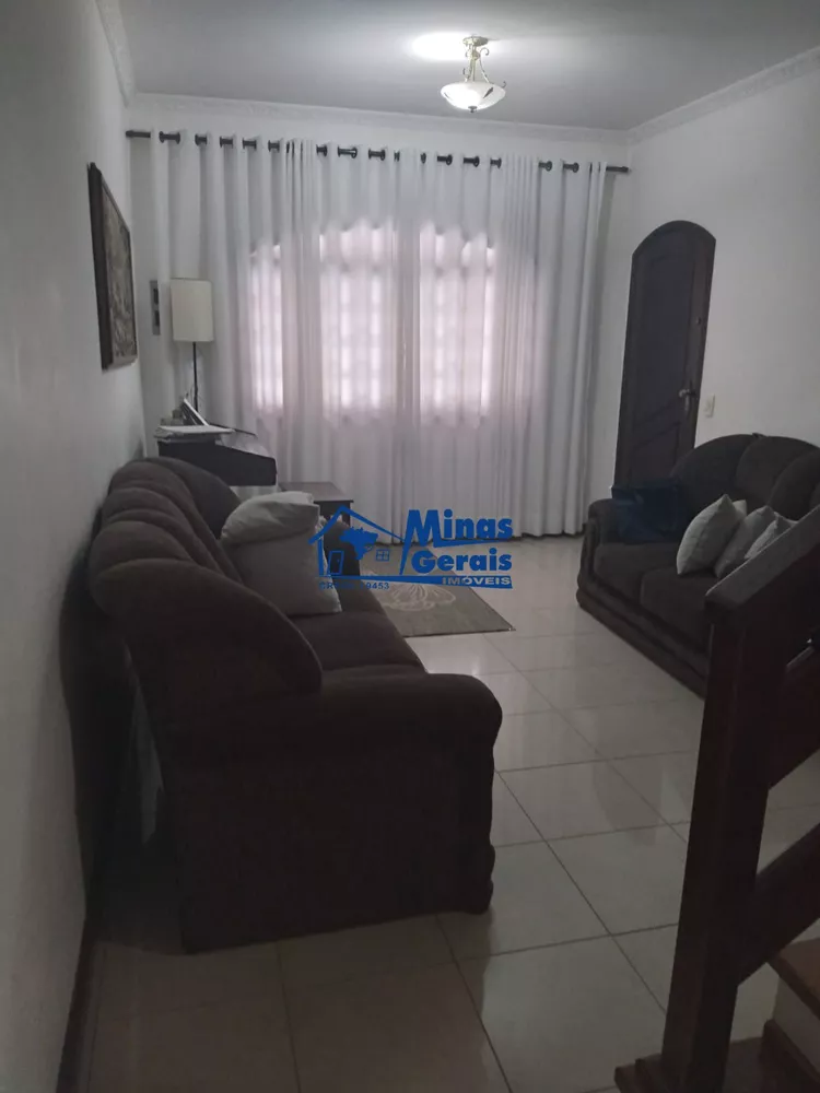 Casa à venda com 3 quartos, 149m² - Foto 2