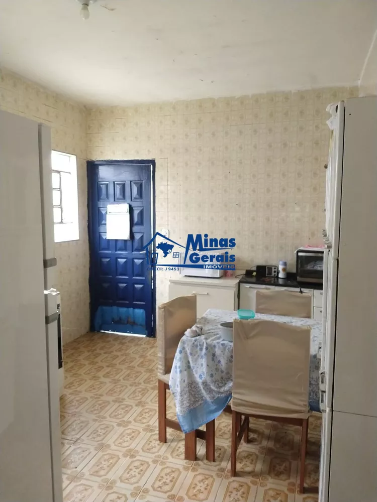 Casa à venda com 3 quartos, 120m² - Foto 3