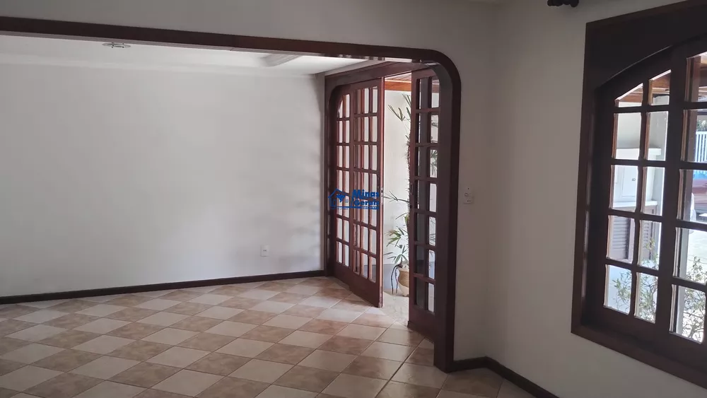 Casa de Condomínio para alugar com 4 quartos, 162m² - Foto 4