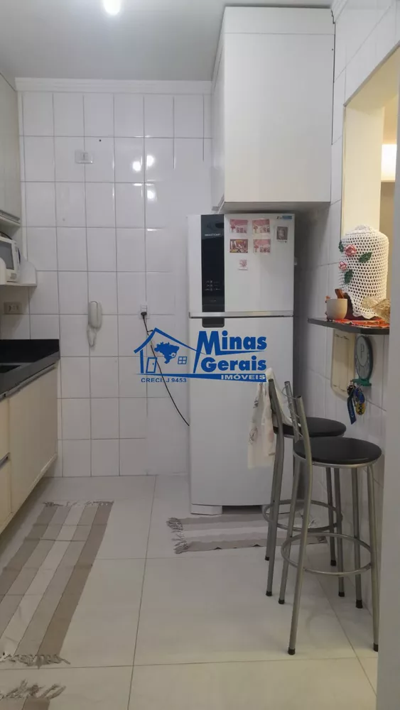 Apartamento à venda com 3 quartos, 76m² - Foto 4