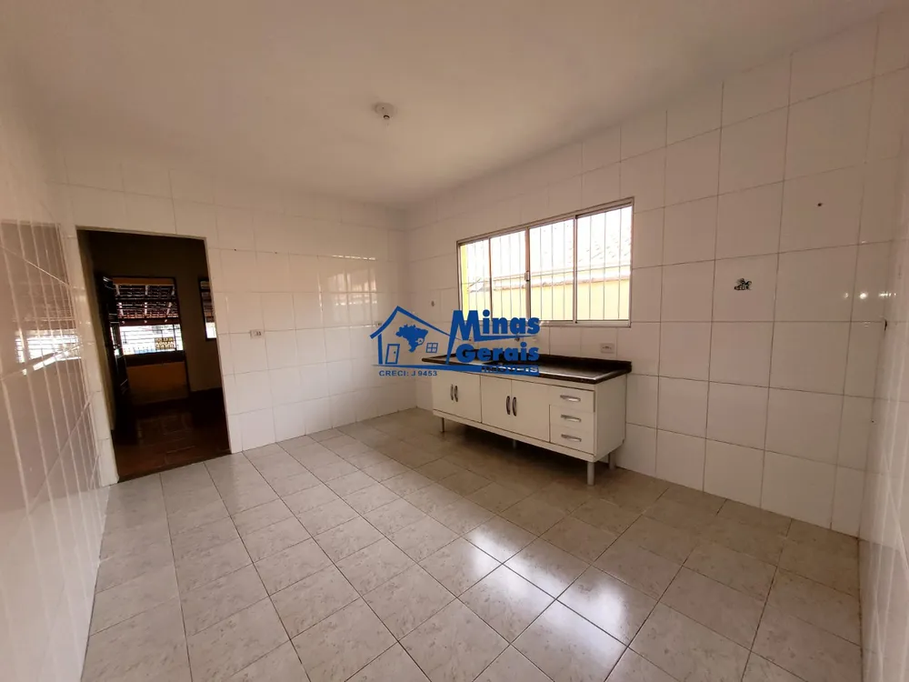 Casa, 3 quartos, 141 m² - Foto 2