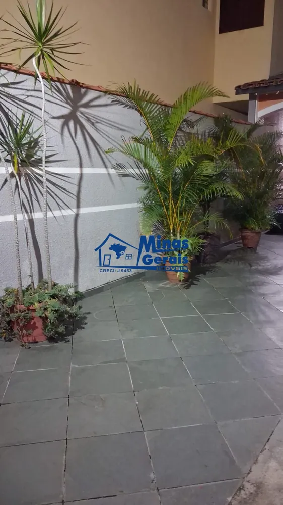Casa, 3 quartos, 224 m² - Foto 13