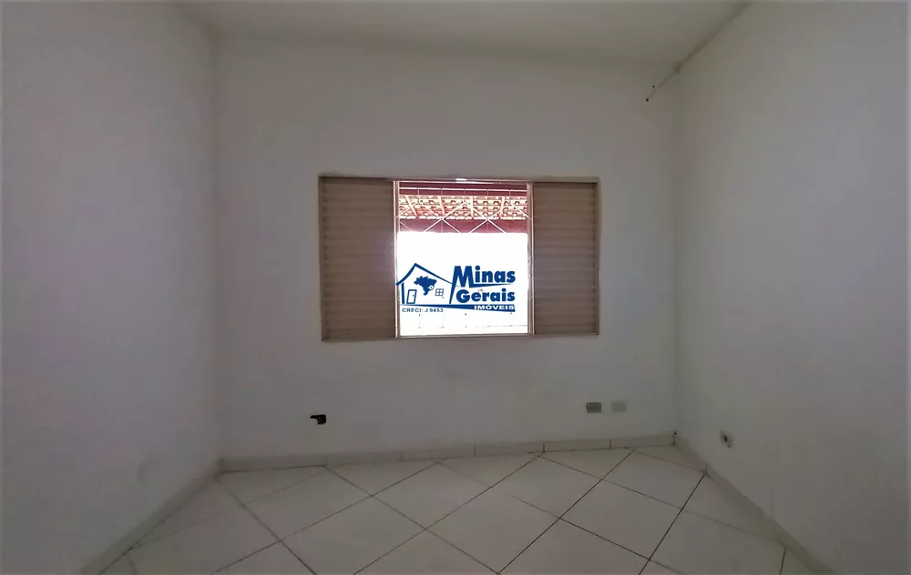 Casa à venda com 2 quartos, 110m² - Foto 10