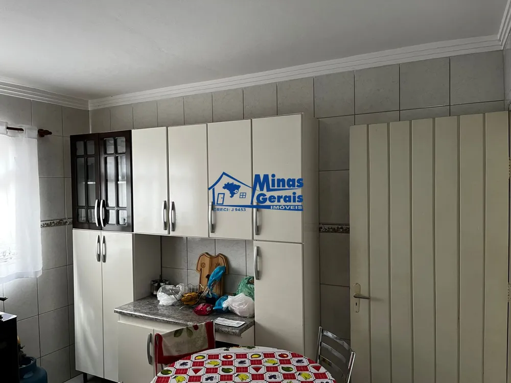 Casa, 3 quartos, 184 m² - Foto 2
