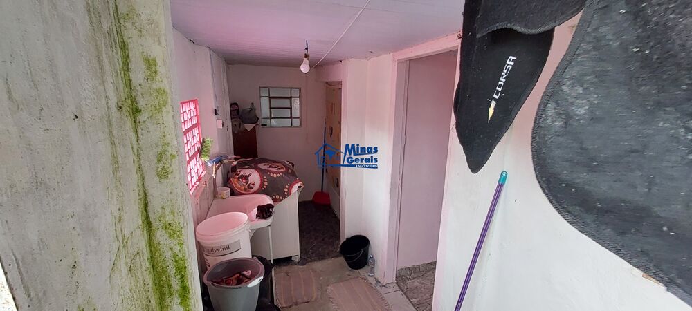 Casa à venda com 6 quartos, 140m² - Foto 16