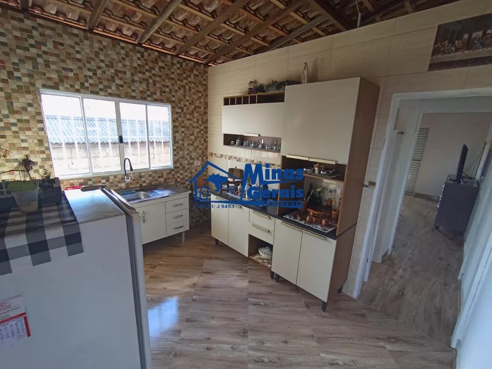 Casa à venda com 1 quarto, 135m² - Foto 2