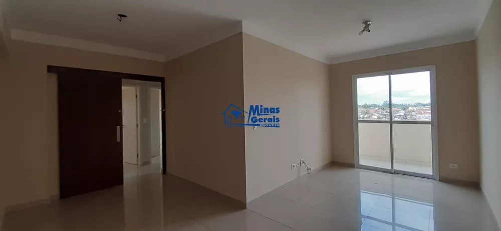 Apartamento à venda com 3 quartos, 82m² - Foto 1