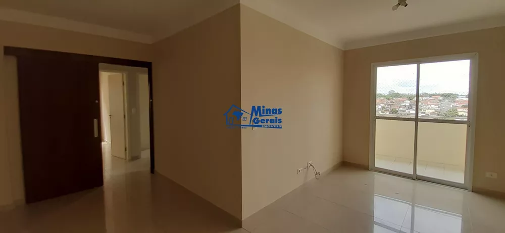 Apartamento à venda com 3 quartos, 82m² - Foto 2