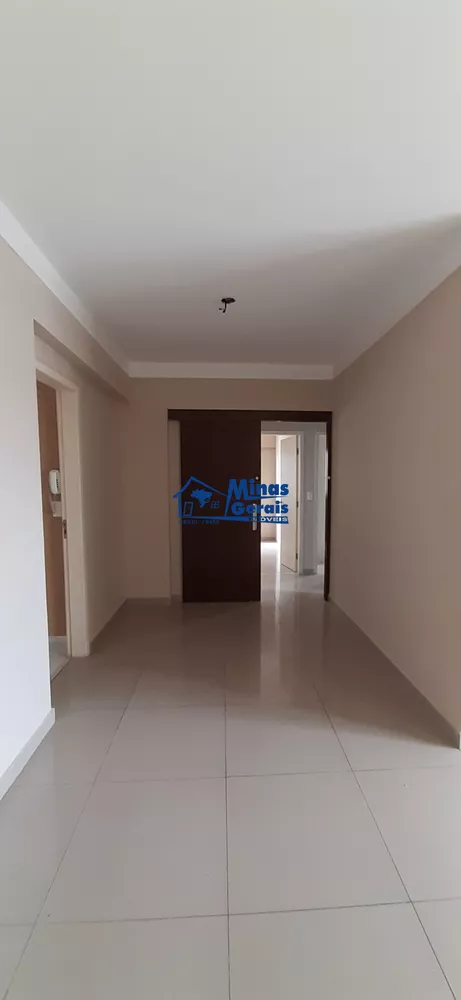 Apartamento à venda com 3 quartos, 82m² - Foto 4