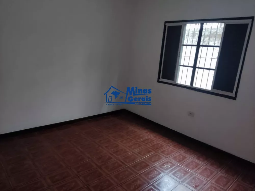 Casa à venda com 3 quartos, 126m² - Foto 11