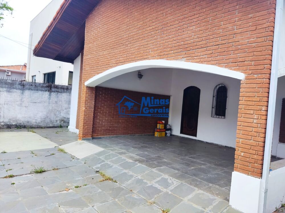 Casa à venda com 3 quartos, 126m² - Foto 4
