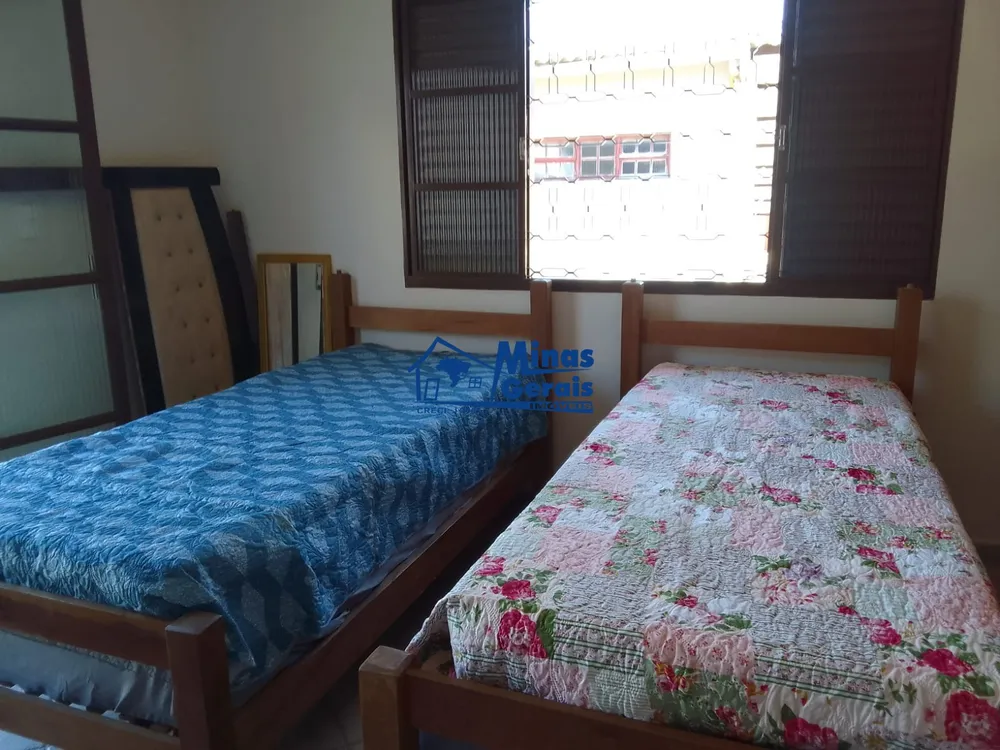 Casa, 3 quartos, 212 m² - Foto 1