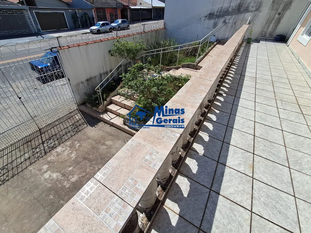 Casa, 3 quartos, 241 m² - Foto 3