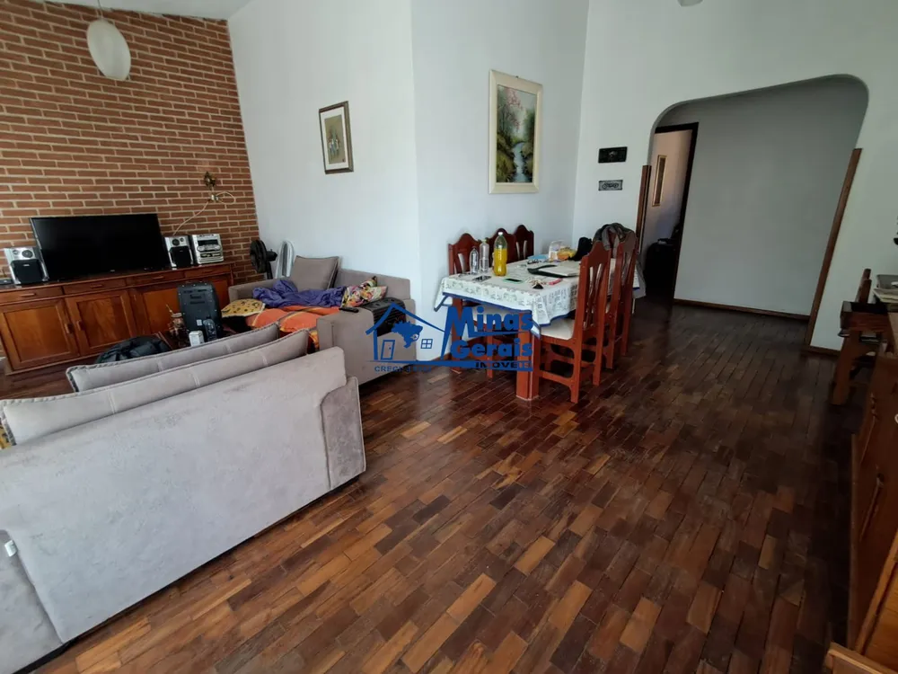 Casa, 3 quartos, 241 m² - Foto 4