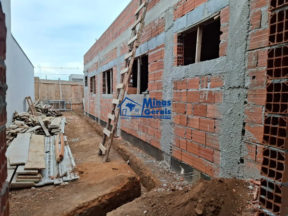 Casa, 3 quartos, 74 m² - Foto 2