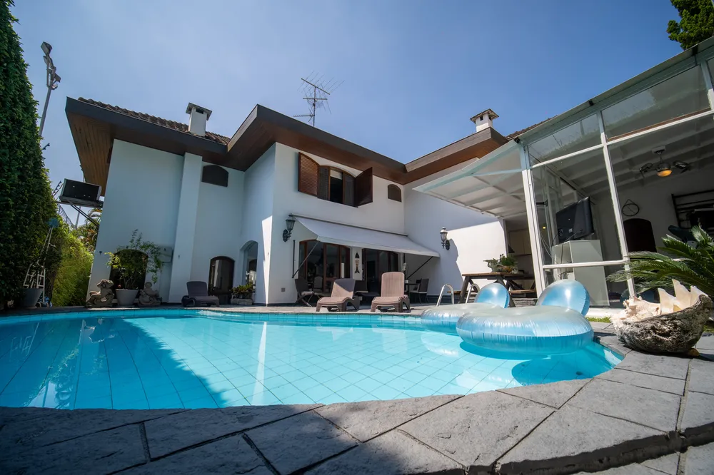 Casa, 8 quartos, 650 m² - Foto 1