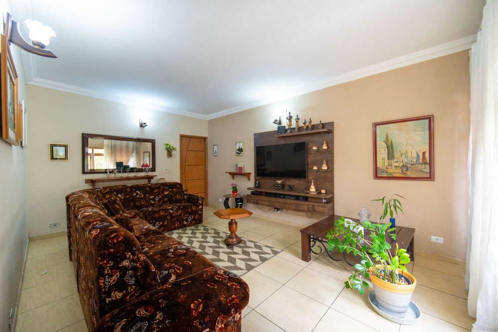 Casa à venda com 3 quartos, 253m² - Foto 2