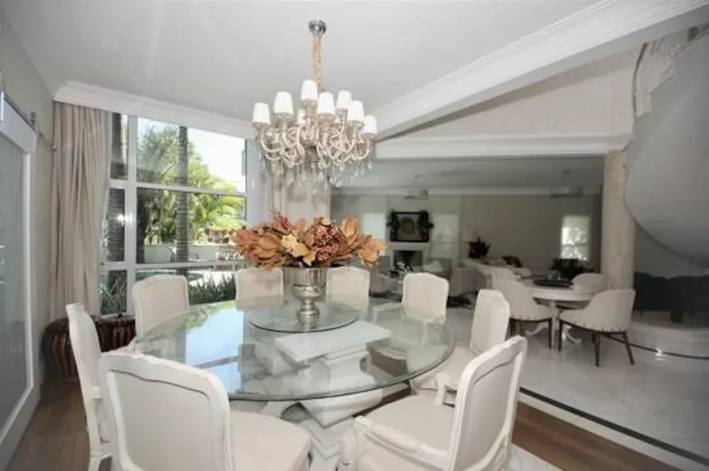 Casa, 4 quartos, 530 m² - Foto 1