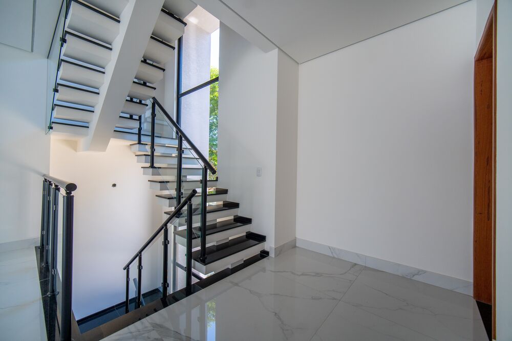 Casa, 4 quartos, 281 m² - Foto 1
