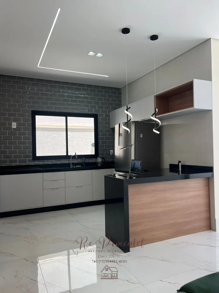 Casa, 3 quartos, 159 m² - Foto 1