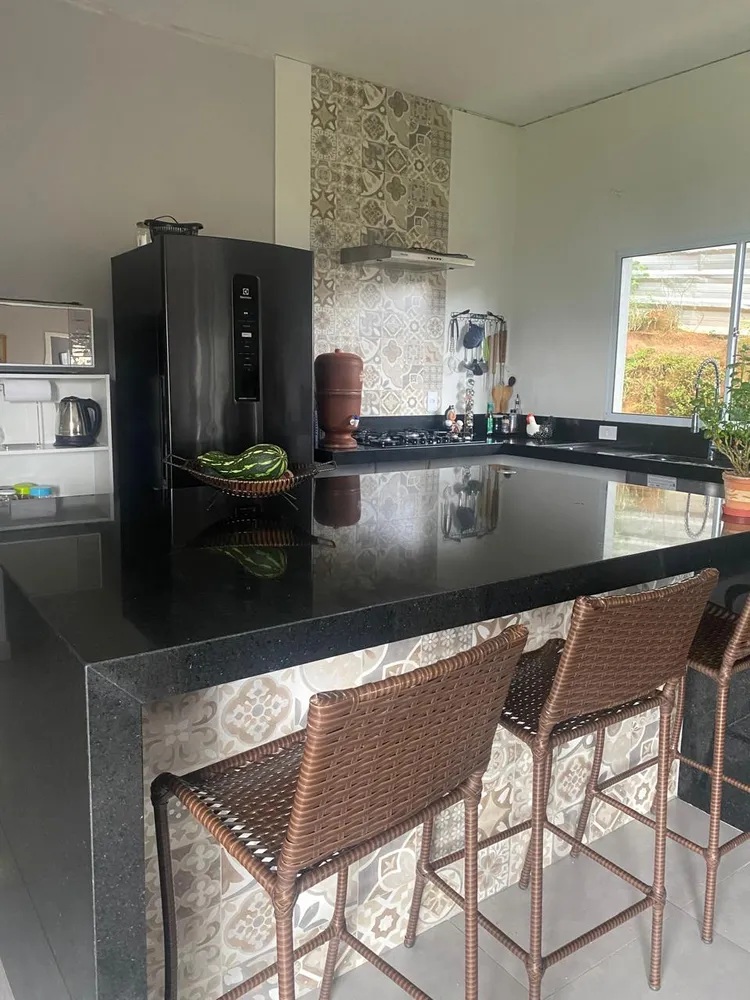 Chácara, 3 quartos, 1000 m² - Foto 1