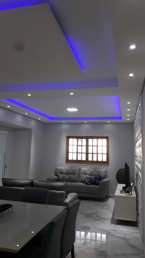 Chácara, 3 quartos, 1100 m² - Foto 1
