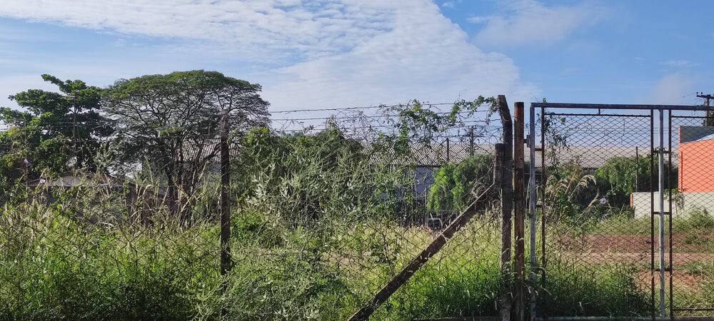Loteamento e Condomínio, 900 m² - Foto 2