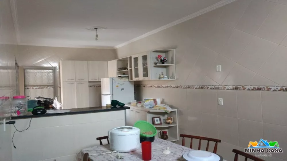 Casa à venda com 3 quartos, 140m² - Foto 1