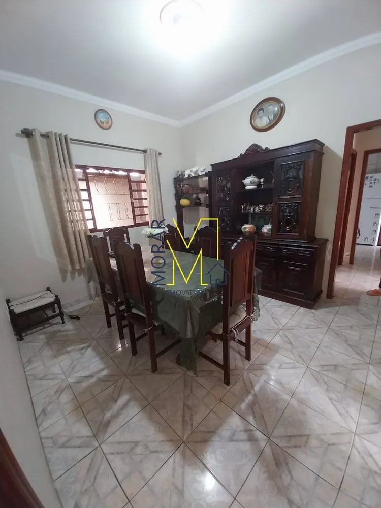 Casa, 4 quartos, 195 m² - Foto 2