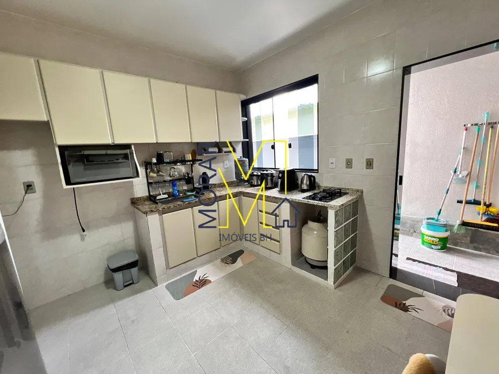 Casa, 3 quartos, 181 m² - Foto 1