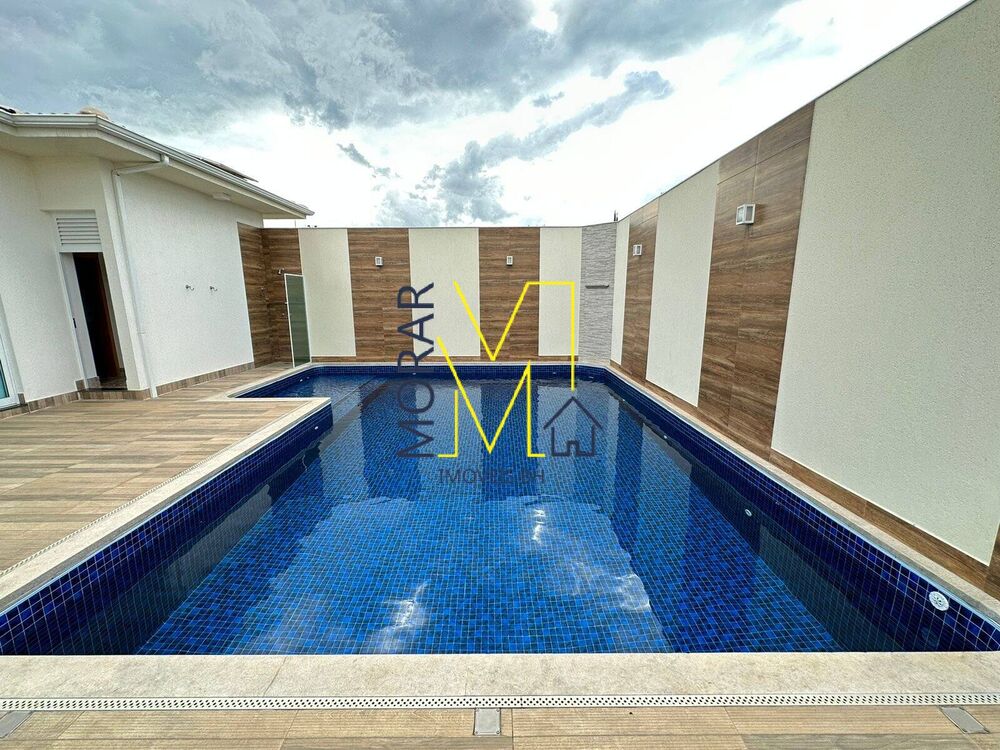 Casa à venda com 4 quartos, 375m² - Foto 1