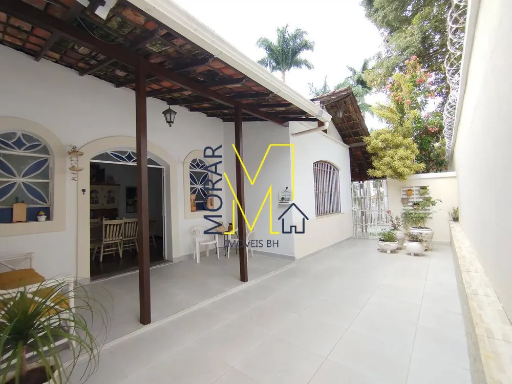 Casa, 3 quartos, 310 m² - Foto 1