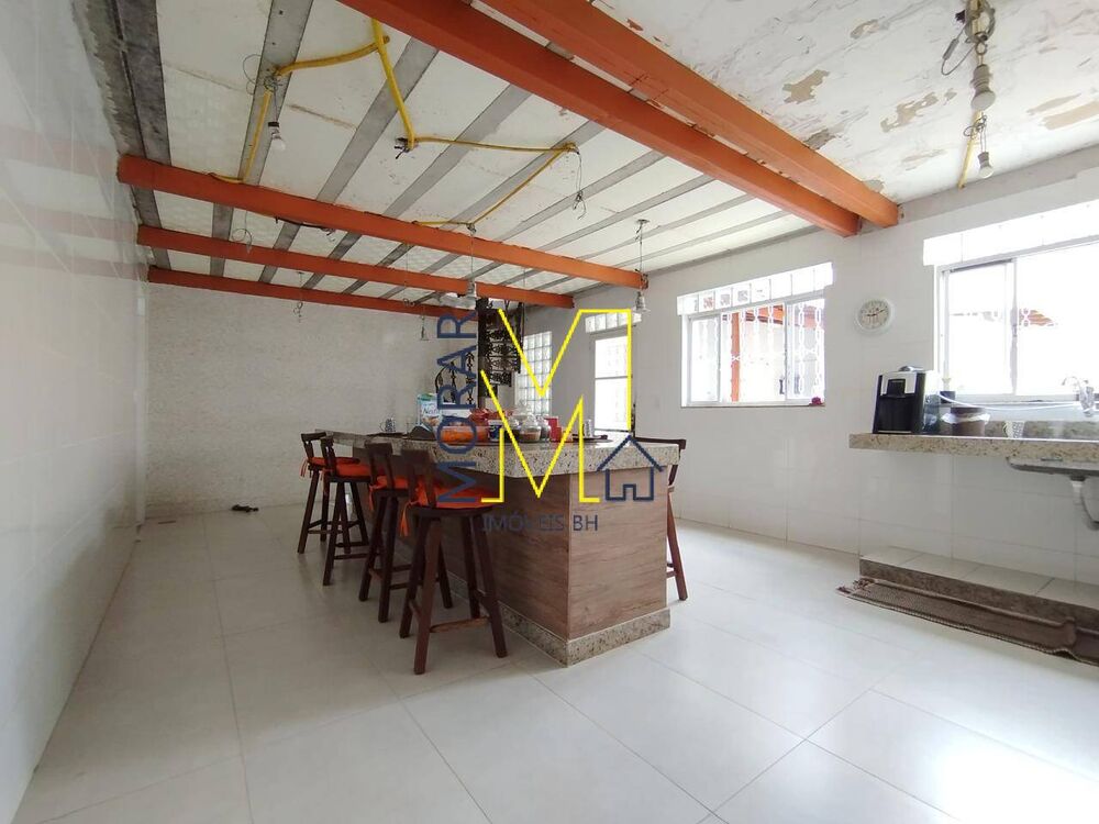 Casa, 3 quartos, 310 m² - Foto 2