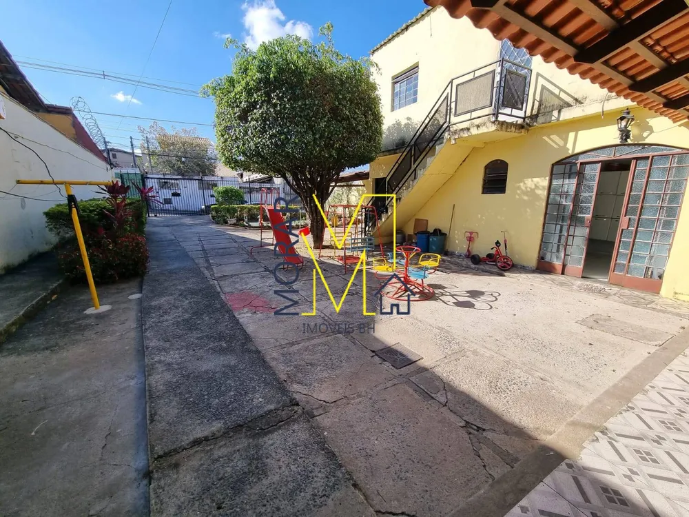 Casa, 5 quartos, 320 m² - Foto 1