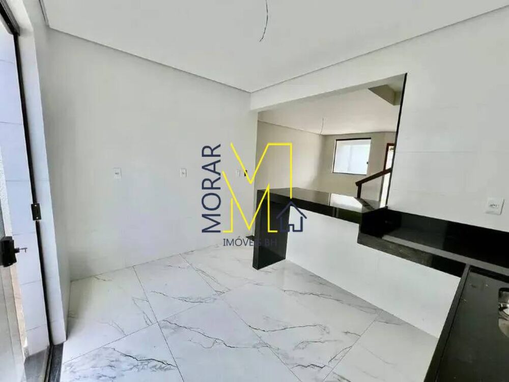 Casa à venda com 3 quartos, 142m² - Foto 3