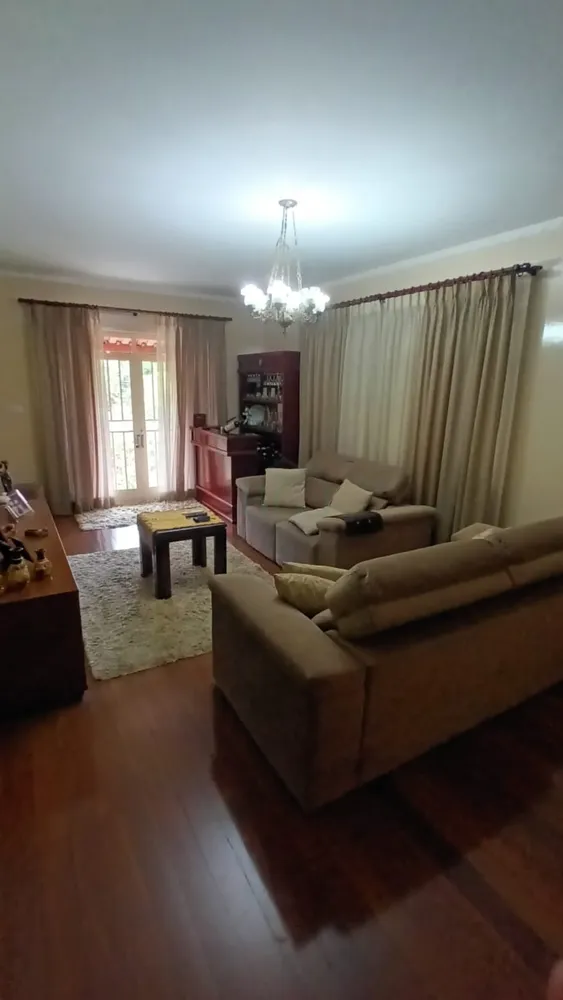 Casa, 3 quartos, 199 m² - Foto 1