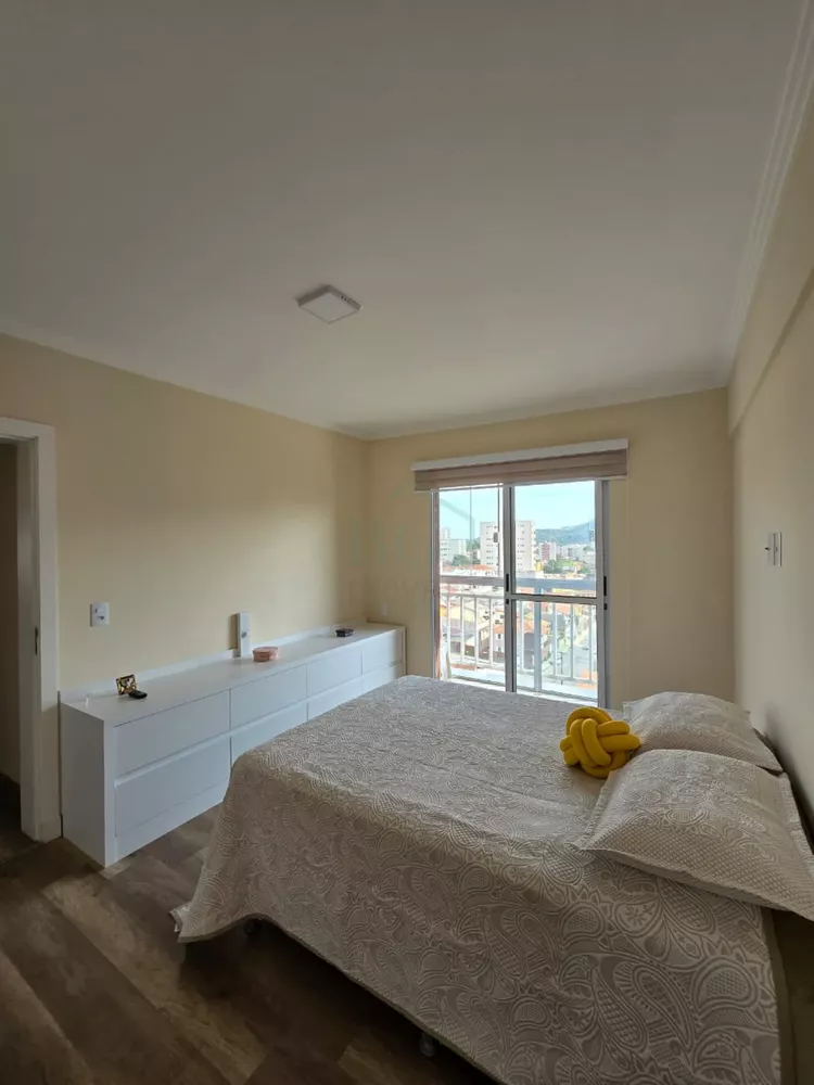 Apartamento à venda com 3 quartos, 99m² - Foto 3